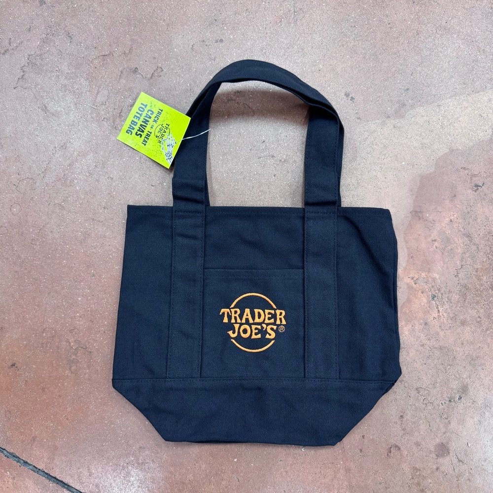 NWT Trader Joe’s Tote Bag Halloween